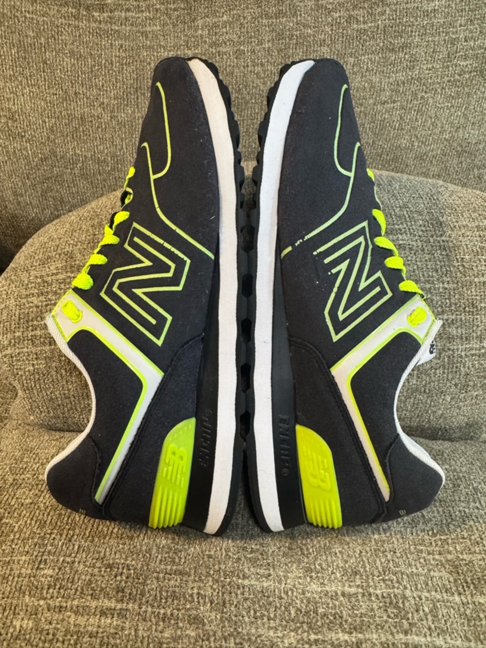 New Balance 574 Men’s Black with Neon Yellow Running Shoes ML574NEN Size 10.5 - Picture 6 of 11